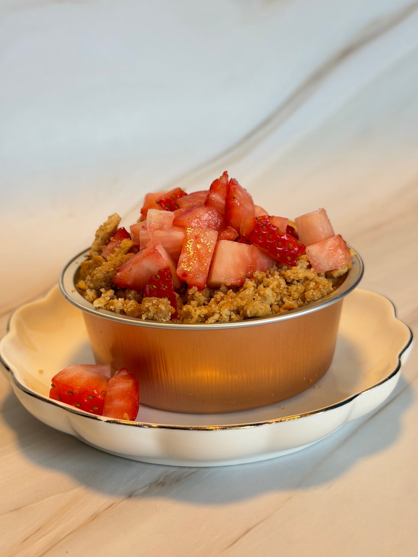 strawberry crumble